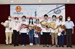 Vietnam's team win big at the International Chemistry Olympiad 2021