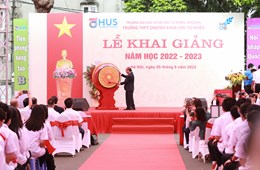 President Nguyen Xuan Phuc attends the opening ceremony of the academic year at VNU HUS High School for Gifted Students