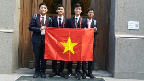 Student from High School for Gifted Students awarded the Gold Medal in International Chemistry Olympiad 2016